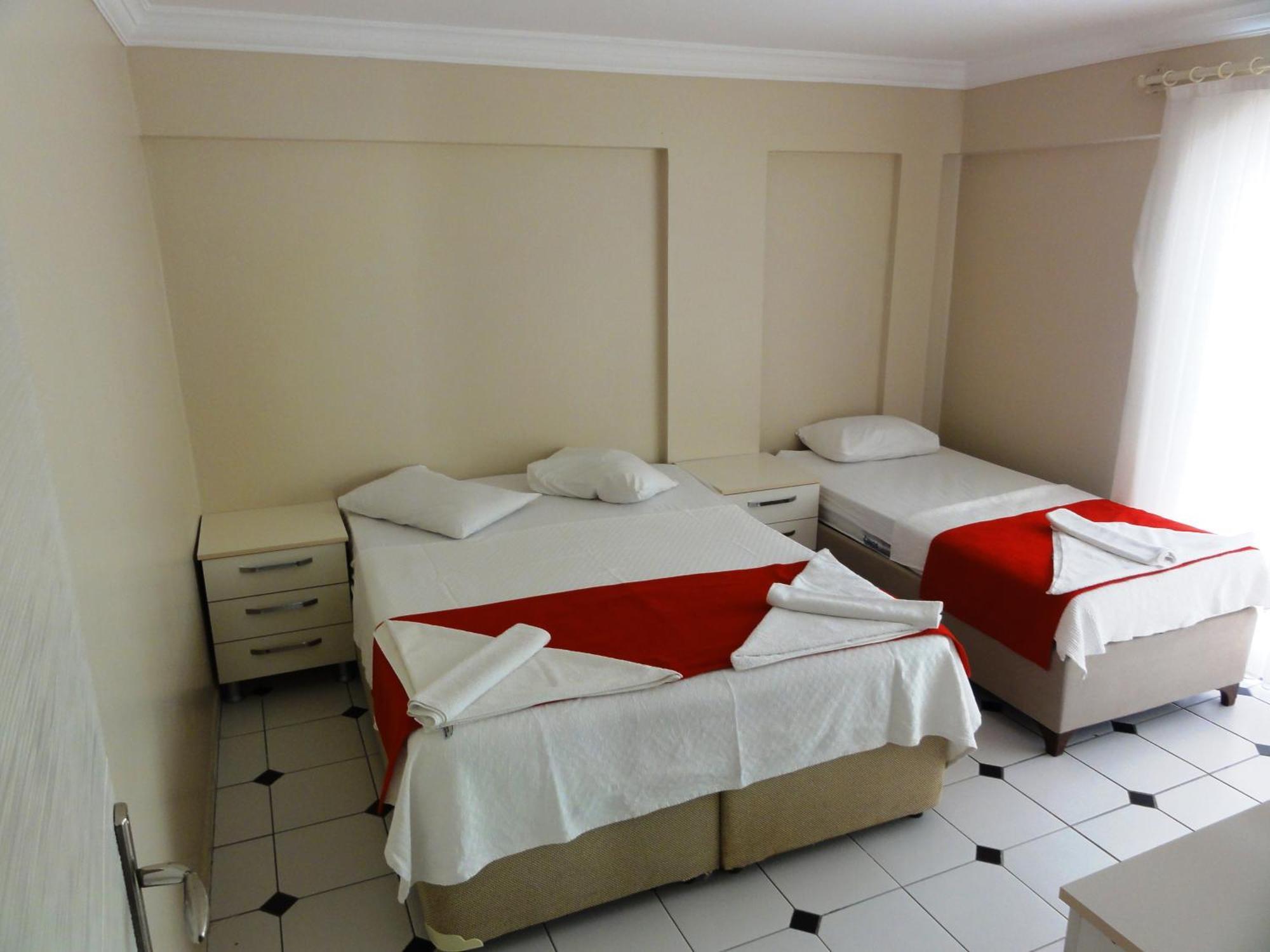 Altinersan Hotel Didim Værelse billede